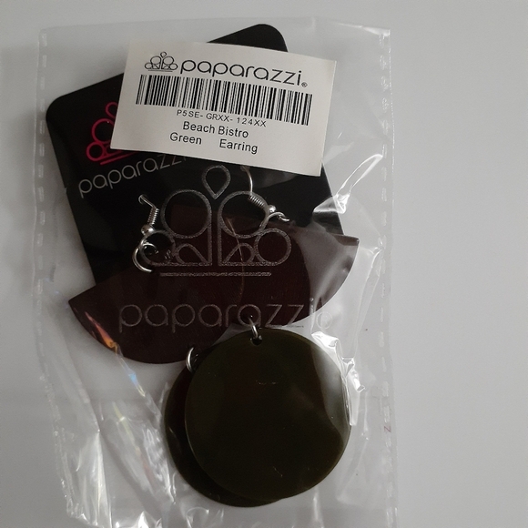 Beach Bistro Earrings - Picture 5 of 6